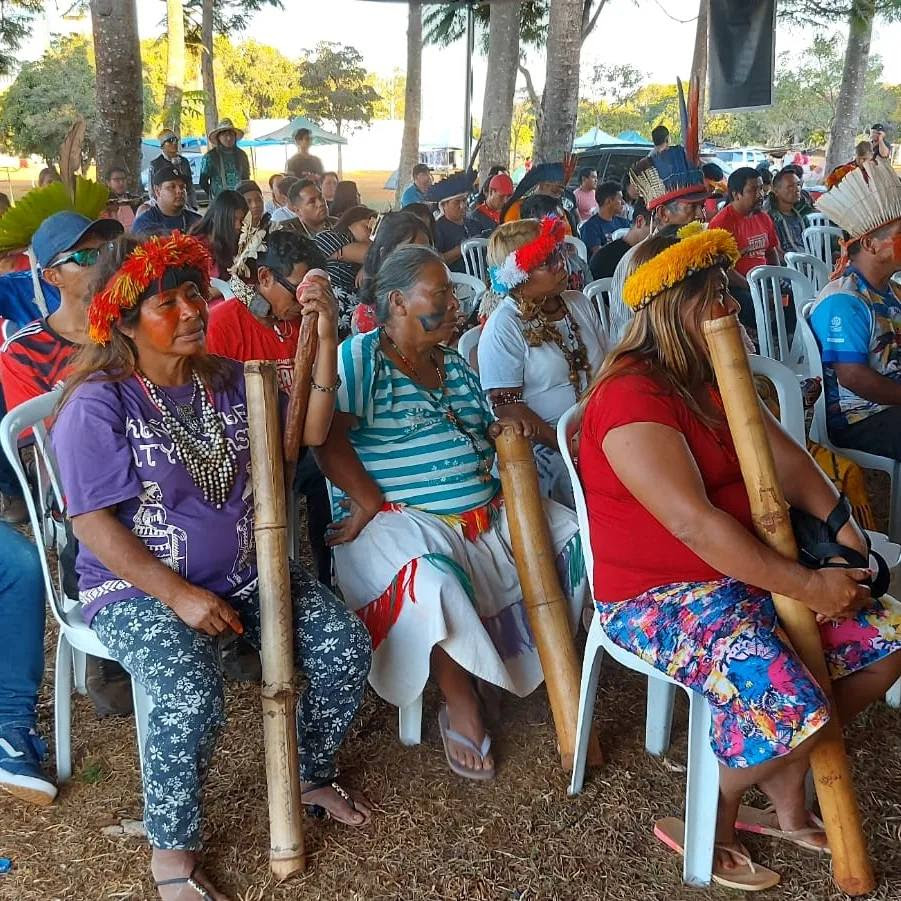Governo batendo cabeça: Durante marcha na quarta (26), indígenas denunciam favorecimento do agro pelo governo Lula e cobram demarcações