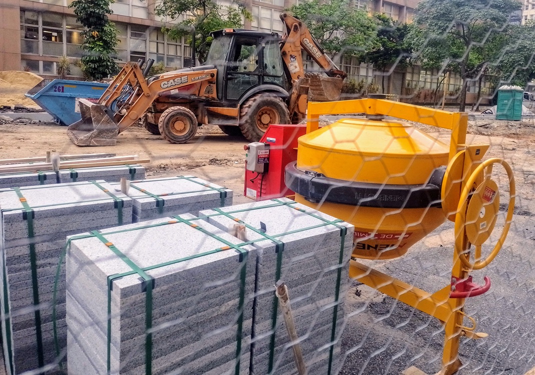 Taxa de juros elevada foi principal problema para a construção no 4º trimestre, diz CNI