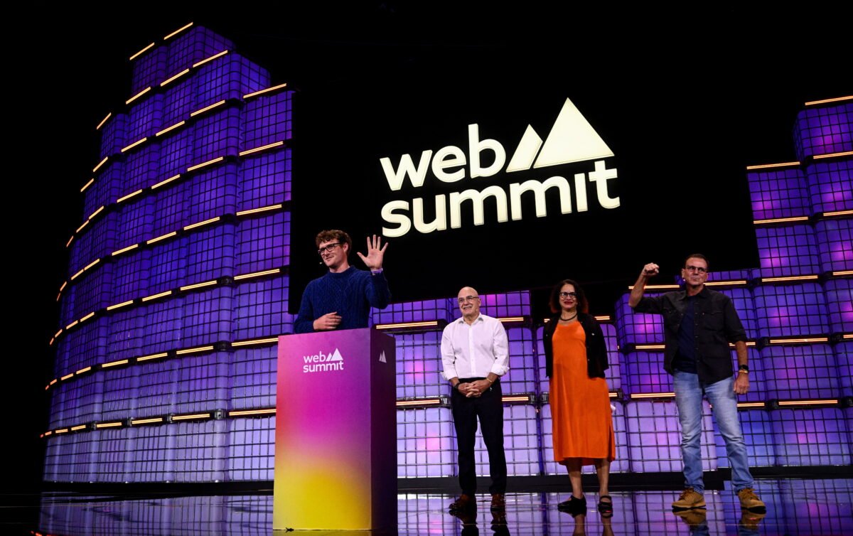 Web Summit Rio bate recorde de startups, reunindo 1.397 startups, entre 34.552 participantes